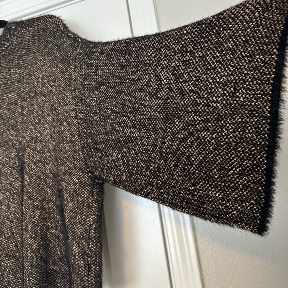 The Softest Women's Sleeping on Snow Metallic Shawl - Picture 5 of 11